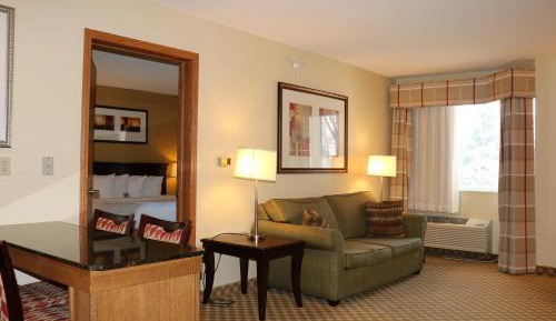 One-Bedroom Suite with Two Queen Beds and Sofa Bed - Non-Smoking