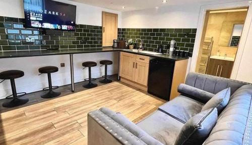 Three-Bedroom Superior Apartment