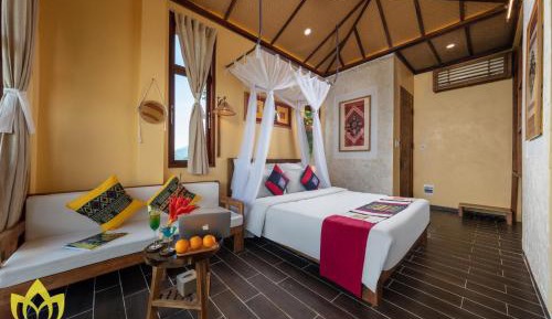 Deluxe Bungalow with Garden View