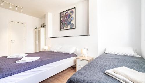 Triple Room with Private Bathroom