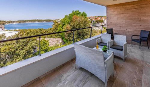 Apartment with Sea View