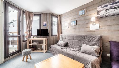 Superior One-Bedroom Apartment with Balcony