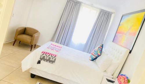 Deluxe Double Room (2 Adults + 1 Child)