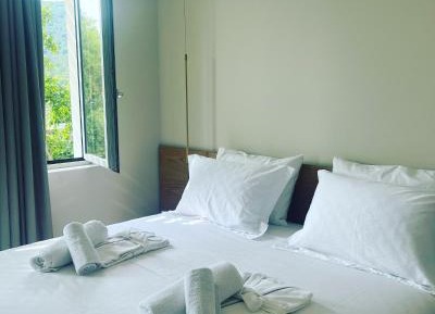 Queen Room with Spa Bath