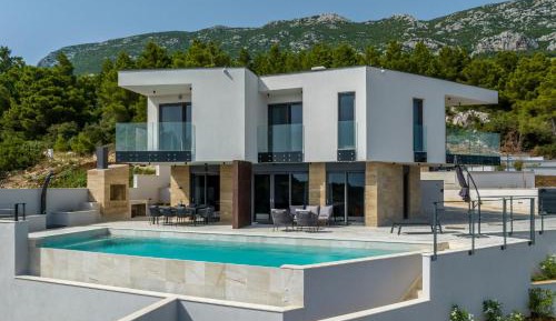 Villa with Private Pool