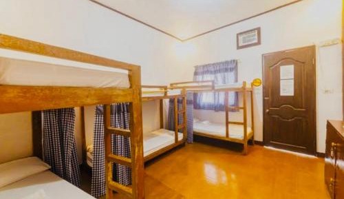 6-Bed Mixed Dormitory Room