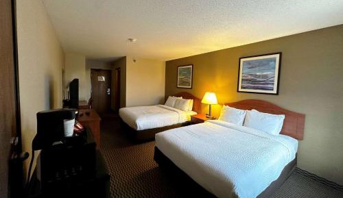 Queen Room with Two Queen Beds - Non-Smoking