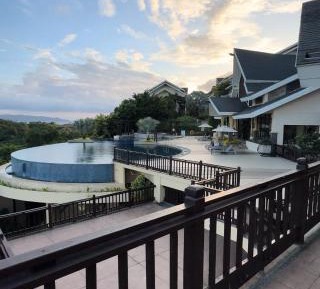 Studio Apartment with Sea View