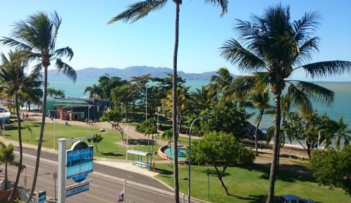 Executive Beach View Level 1 - 3