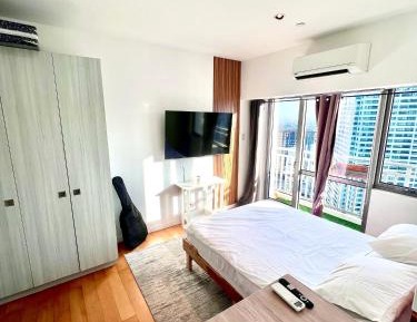 Studio with Balcony