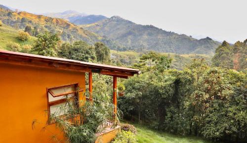 Double Room with Balcony and Mountain View
