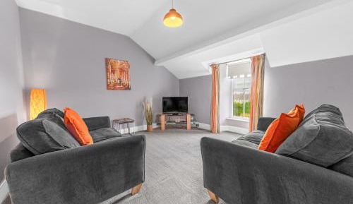 One-Bedroom Apartment (Second Floor)