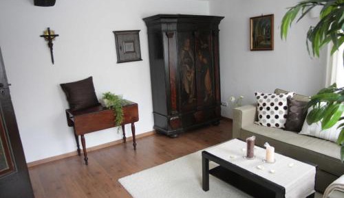 One-Bedroom Apartment with Sauna