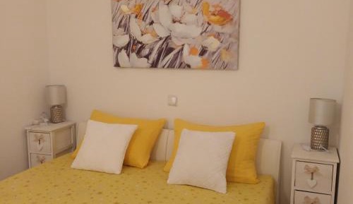 One-Bedroom Apartment with Terrace