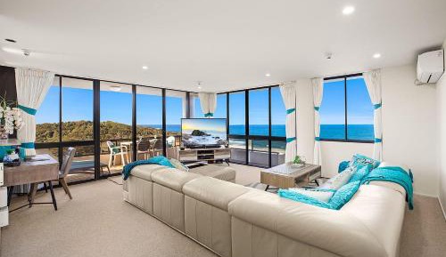 Two-Bedroom Premium Apartment with Sea View
