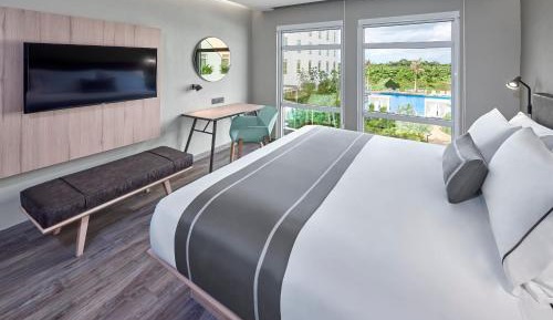 King Suite with Sofa Bed