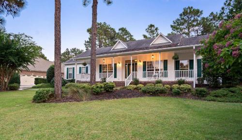Four-Bedroom Holiday Home