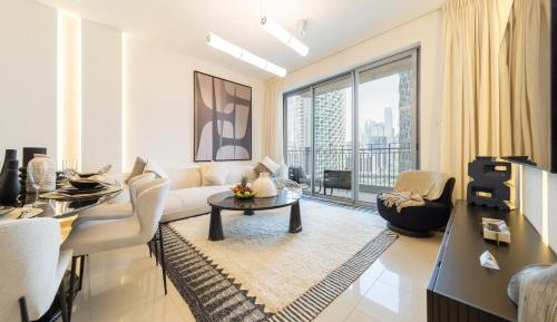 Two-Bedroom Apartment with City View