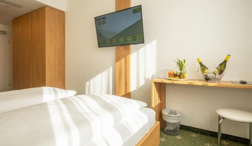 Large Double Room