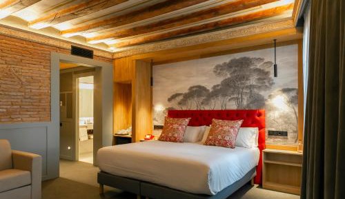 Grand Luxe Room