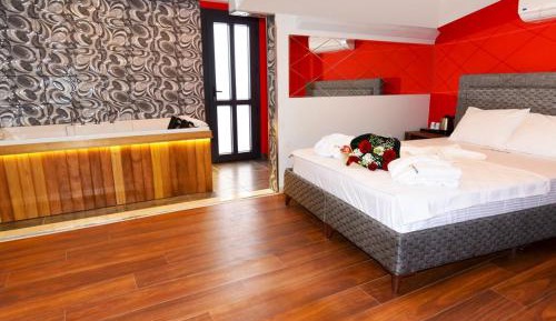 King Room with Spa Bath