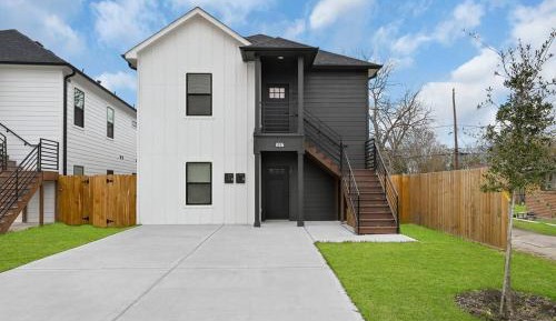 Six-Bedroom House