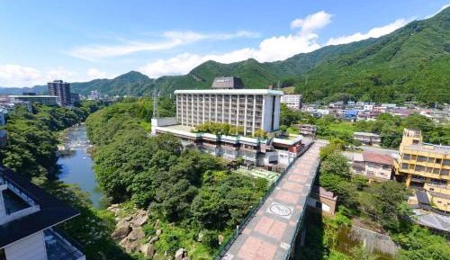 Standard Twin Room with Tatami Area - Private Bathroom - Non-Smoking