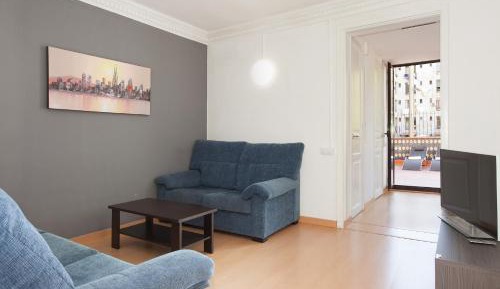 Four-Bedroom Apartment with Terrace