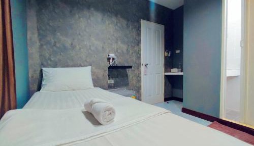 Small Single Room