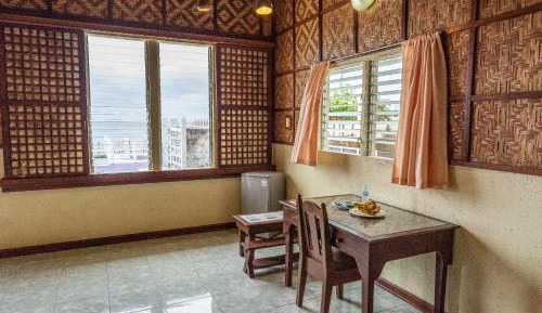 Deluxe Suite with Sea View