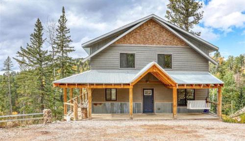 Five-Bedroom Holiday Home