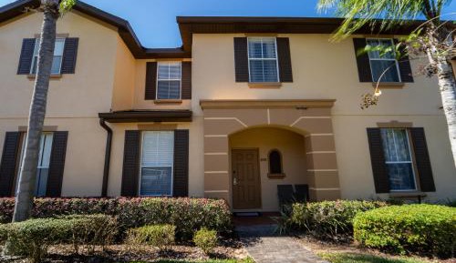 Three-Bedroom Townhouse