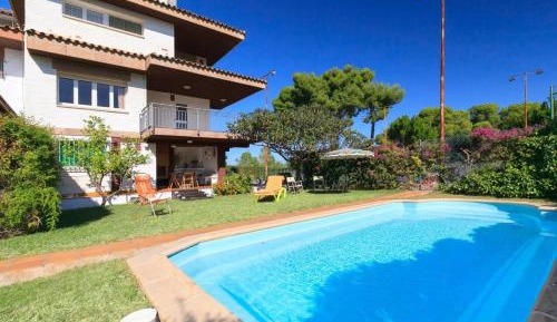 Villa with Private Pool