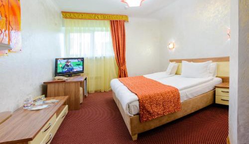 Double or Twin Room with Shower