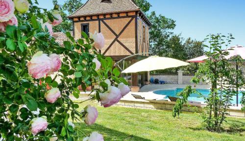 Four-Bedroom Holiday Home