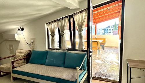 Studio with Balcony