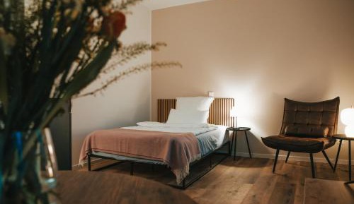 Studio Apartment with One Double Bed