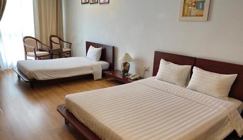 Deluxe Triple Room with City View