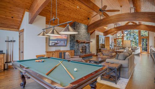 Three-Bedroom Holiday Home 