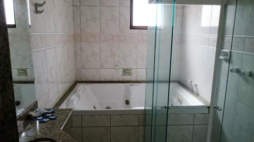Master Suite with Spa Bath