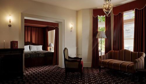 Deluxe Junior Suite