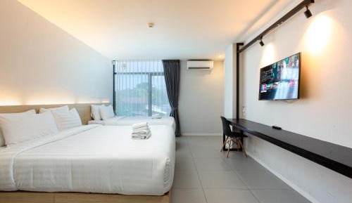 Standard Family Room 3