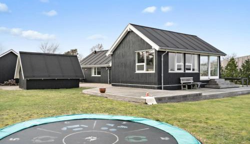 Three-Bedroom Holiday Home 