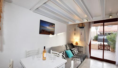 One-Bedroom House