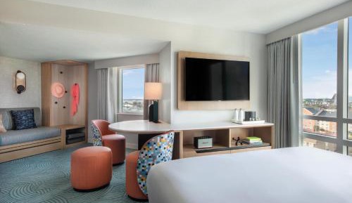 Junior Queen Suite with Sofa Bed