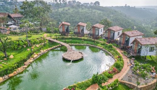Bungalow with Garden View