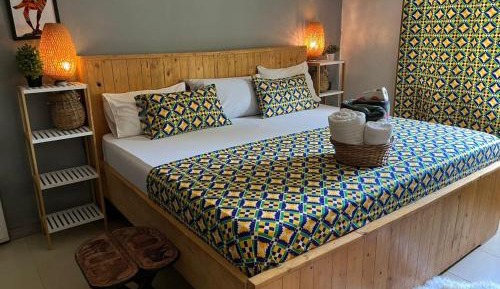 Deluxe King Suite