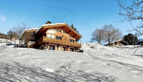 Four-Bedroom Holiday Home