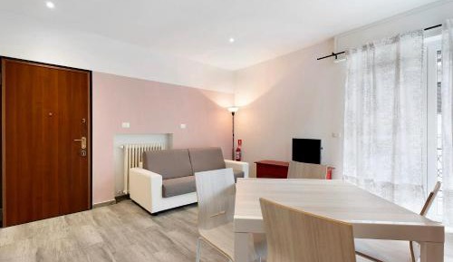 Superior One-Bedroom Apartment with Balcony