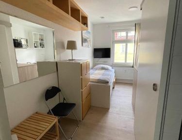 Apartment with Shower - HQ6
